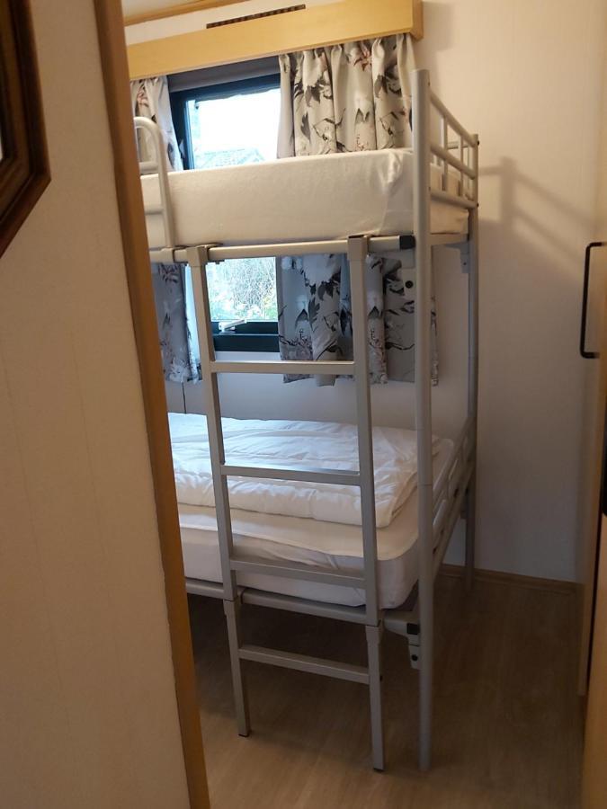 Comfortabel En Gezellig Familie Chalet Tot 6 Personen Op De Veluwe Bungalowpark De Kern Пюттен Экстерьер фото
